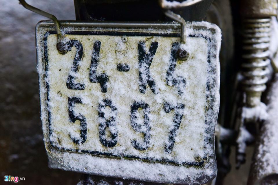 Toàn cảnh tuyết bao phủ trắng đường lên Sa Pa